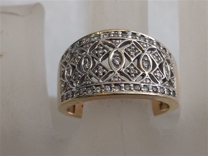 14K Yellow Gold Pave Diamond Ring  Gorgeous (1 of 3)
