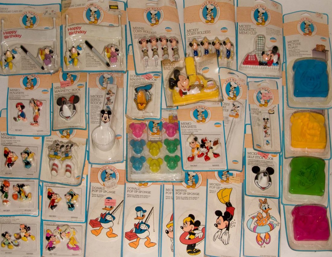 Chef Mickey Lot: Chef Mickey Lot - Picture Toast, PopUp Sponges, Memo Magnets, Corn Holders, Bottle Stoppers and More