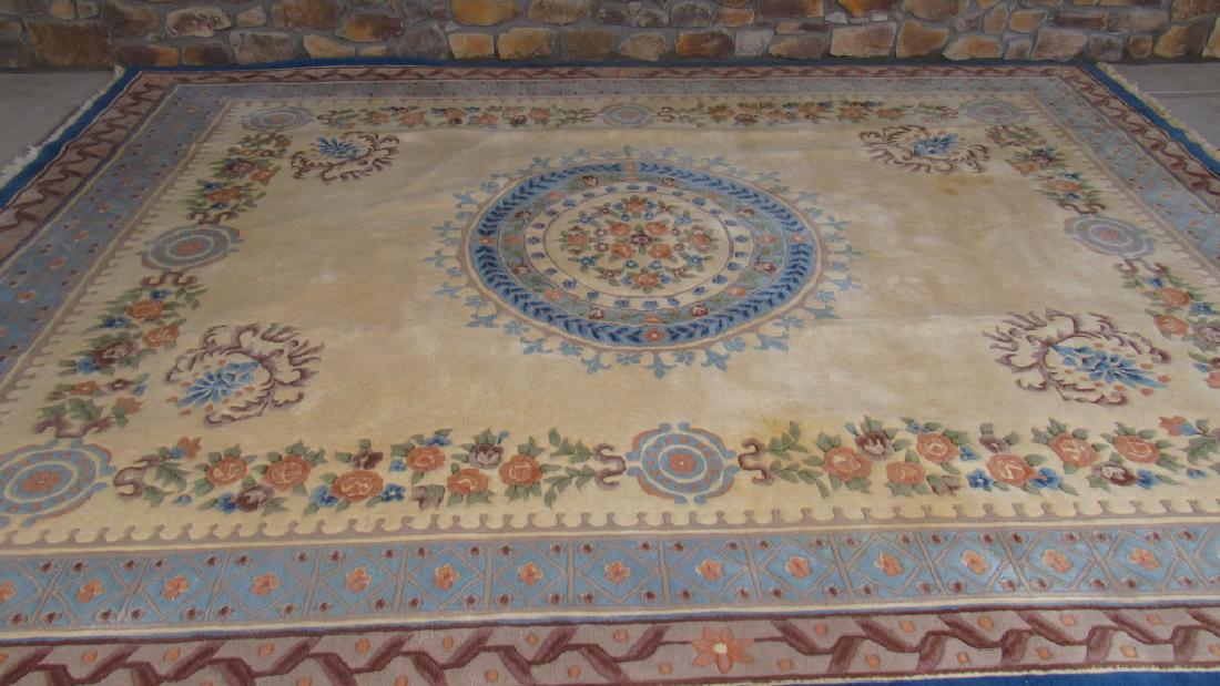 Beautiful Oriental Wool Area Rug (1 of 6)