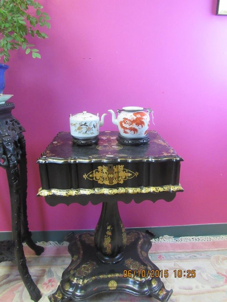 Two 19th Century Chinese Teapots (1 of 10)