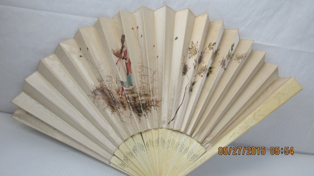 Silk Fan (1 of 6)