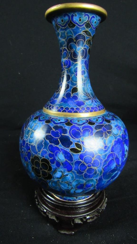 Flower Patterned Vase (1 of 10)