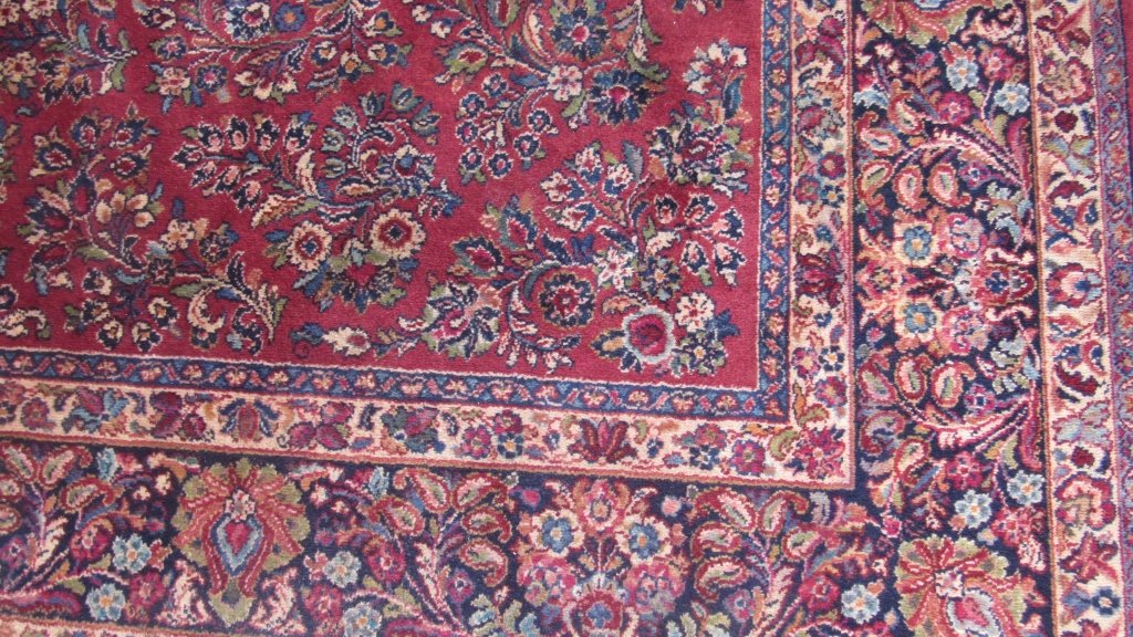 Beautiful Oriental Wool and Silk carpet (1 of 8)