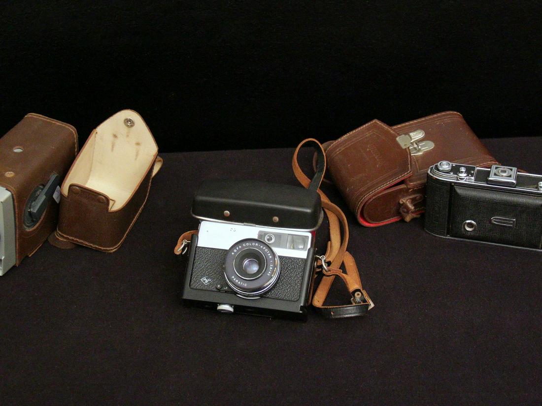 LOTTO DI 2 MACCHINE FOTOGRAFICHE E  1 CINEPRESA (1 of 1)