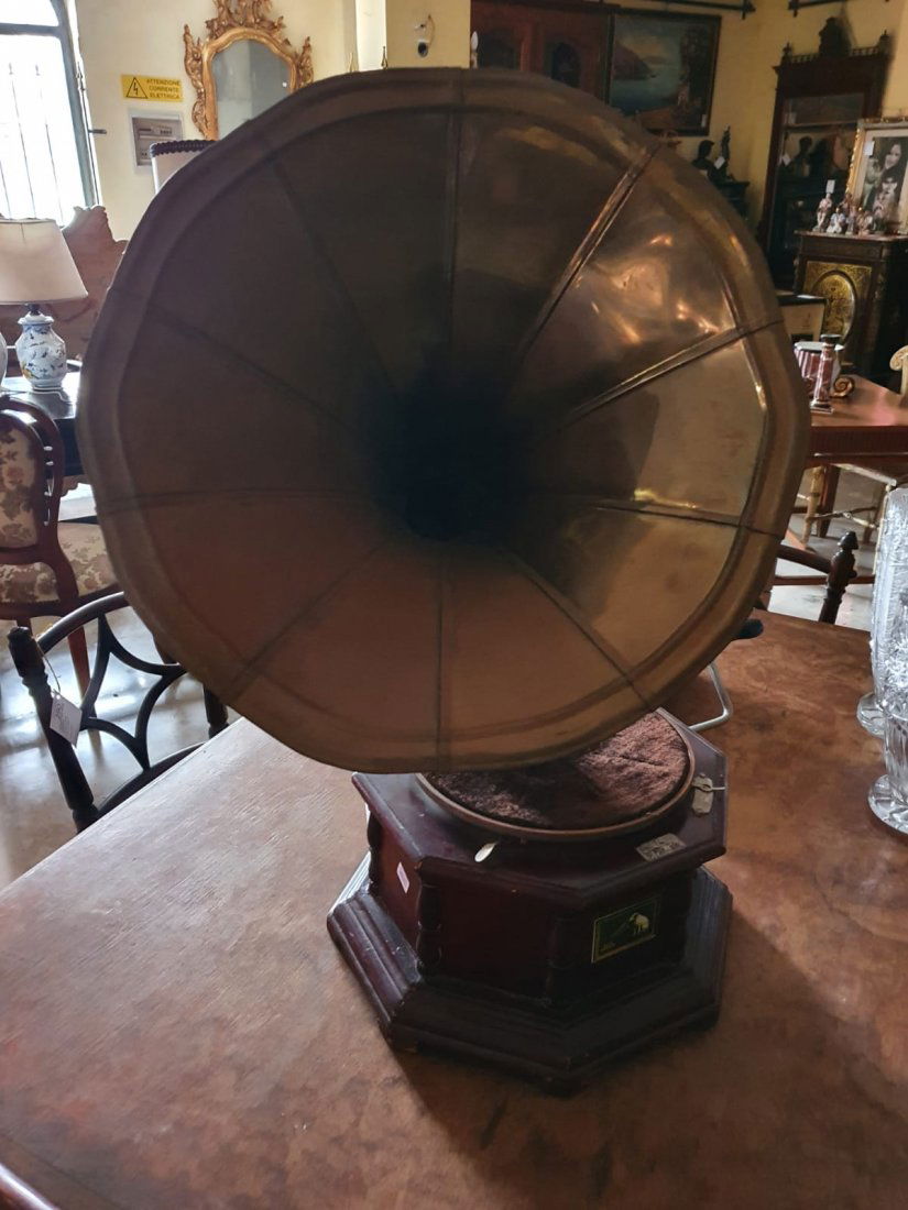 GRAMMOFONO A TROMBA: reca marchio la voce del padrone Inghilterra XX sec. h cm 72