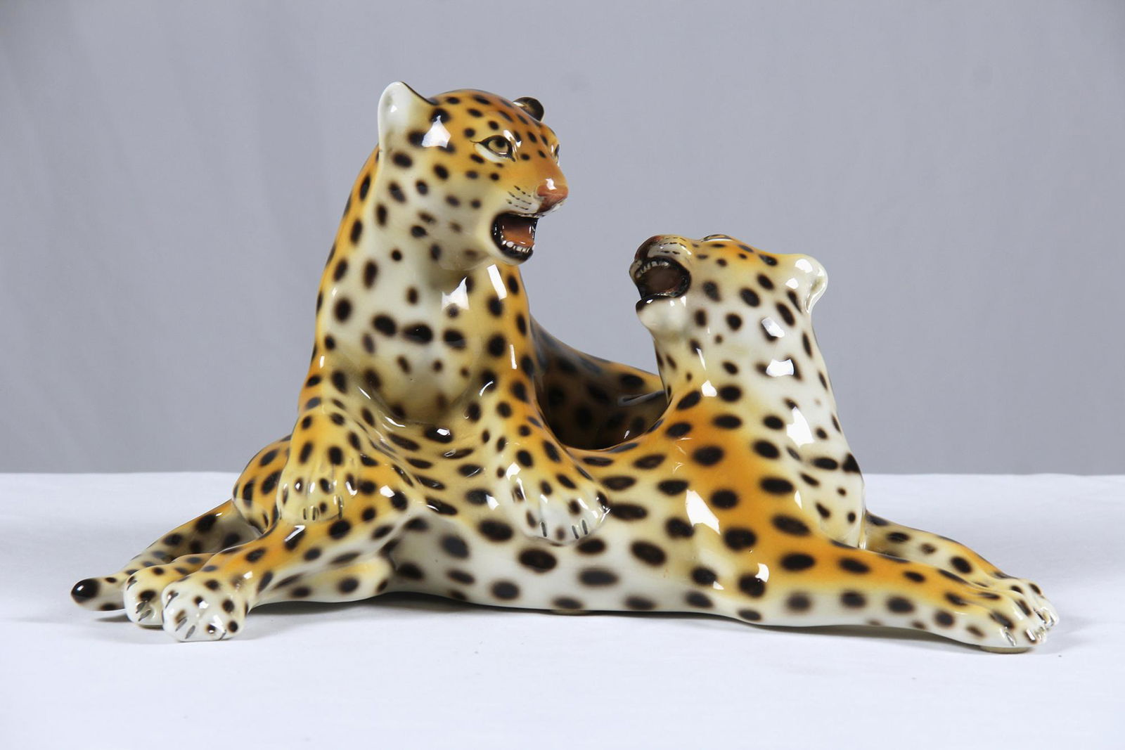 SCULTURA IN PORCELLANA (1 of 2)