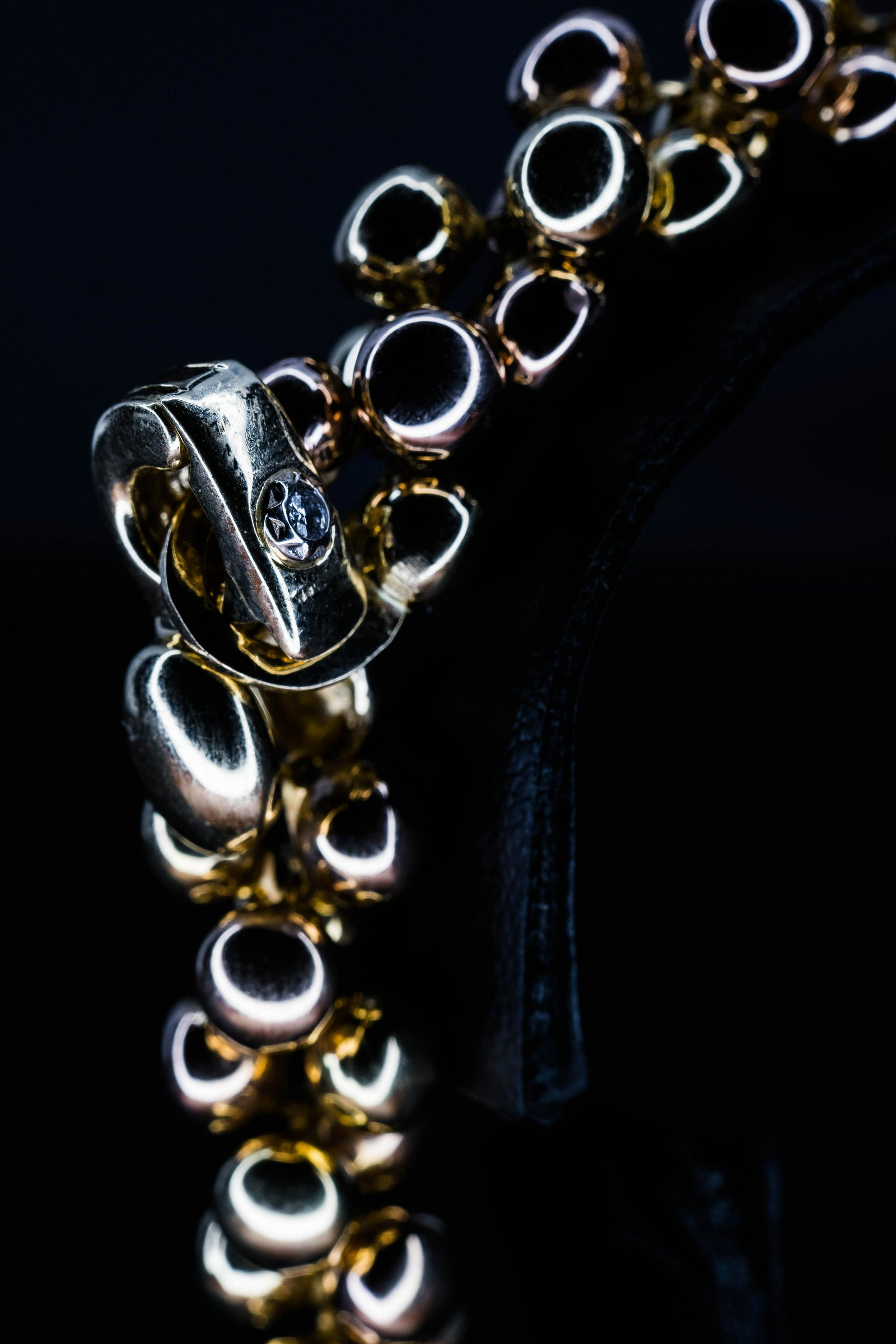 BRACCIALE: oro giallo e oro rosa firmato chimento con chiusura con piccolo brillante lavoro artigianale peso 24,80 grÃ¹