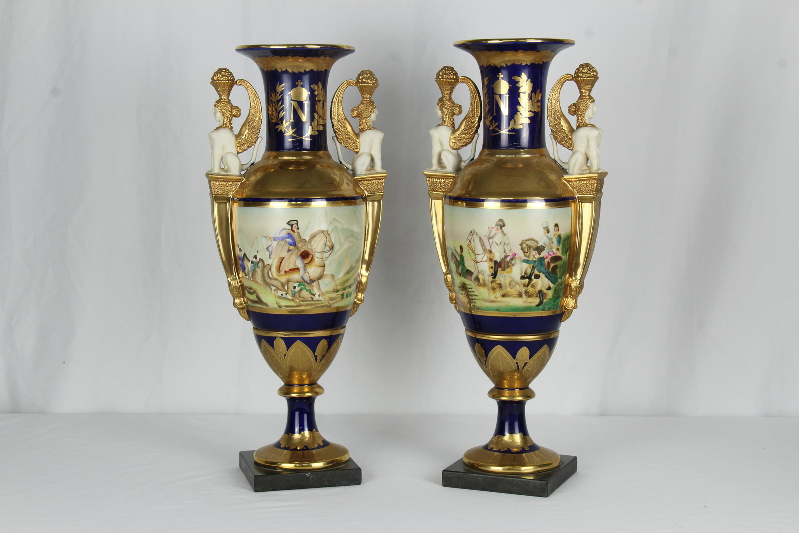 COPPIA VASI IN PORCELLANA (1 of 3)