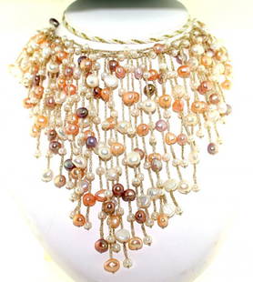 3-7mm FRESH WATER MULT COLOR PEARL NECKLACE 14K: THIS IS A GORGEOUS ONE OF A KIND FRESH WATER PEARL NECKLACE WHICH CONTAINS 3-7mm MULTI COLOR PEARLS. THE NECKLACE HAS A 14KT YELLOW GOLD CLASP. Circa: Contemporary