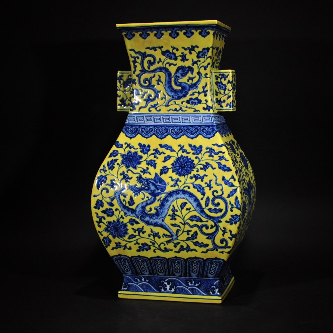 QIAN LONG MARK, A YELLOW GROUND SQUARE VASE (1 of 10)