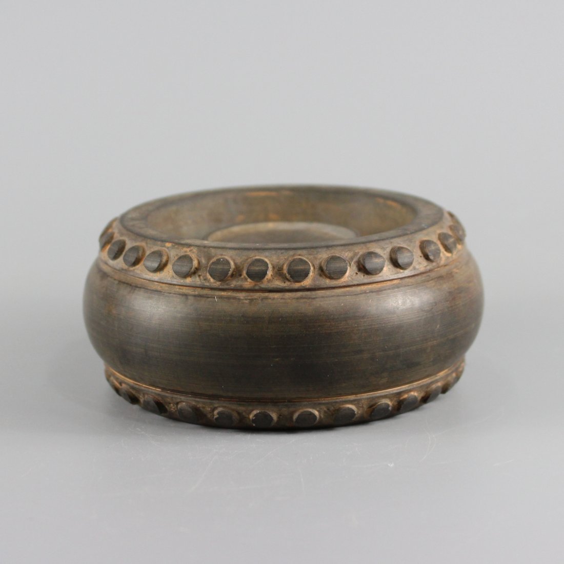 A DRUM SHAPE STONE PAPER WEIGHT (1 of 7)