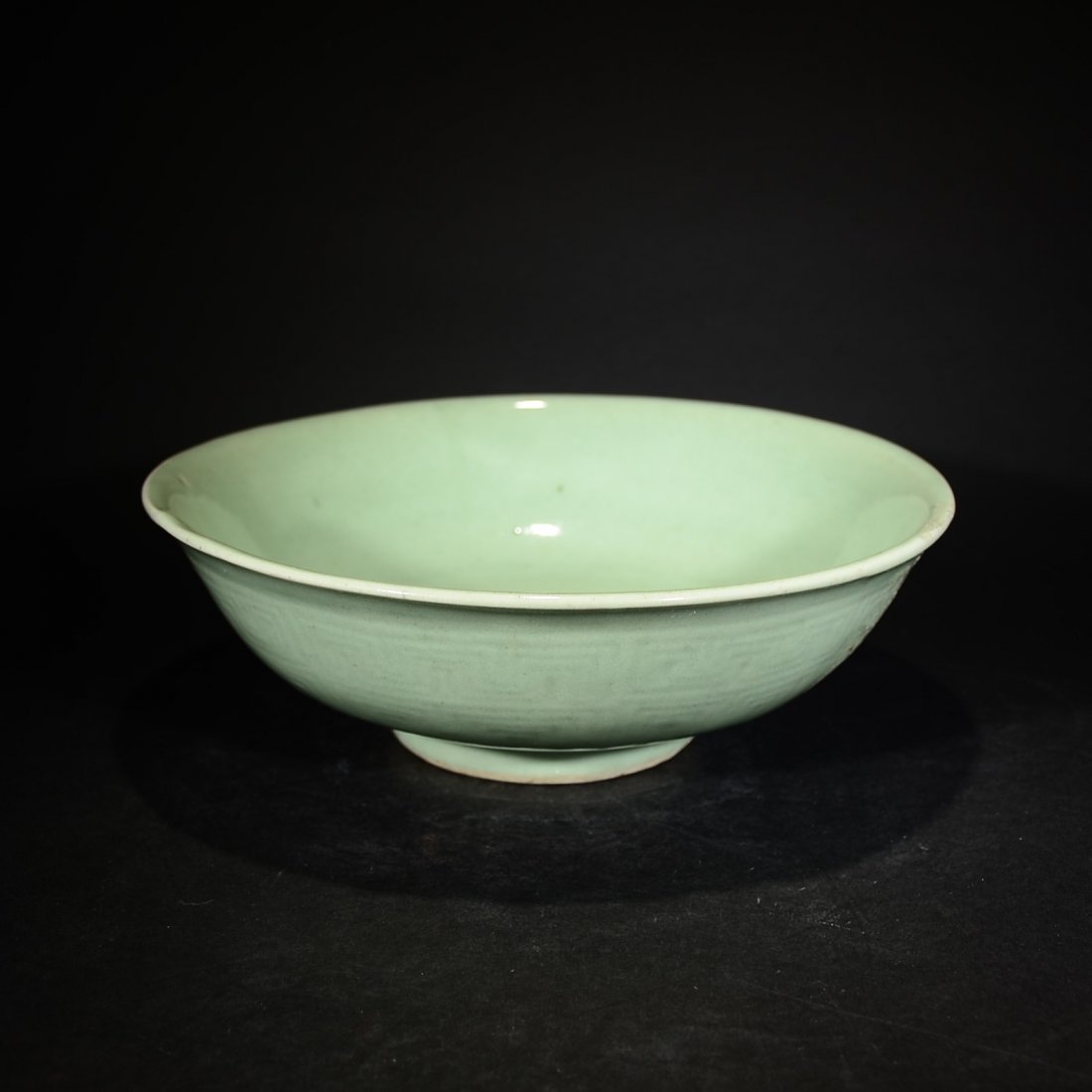 QING D., A CELADON GLAZED BOWL (1 of 7)