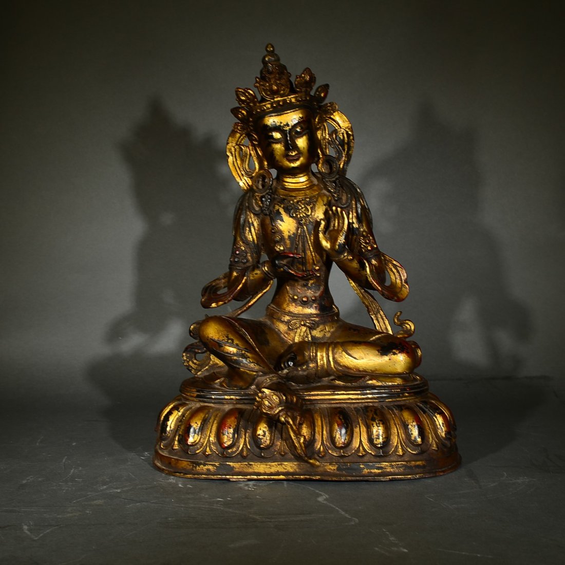 A GILT BRONZE GREEN TARA FIGURE (1 of 10)