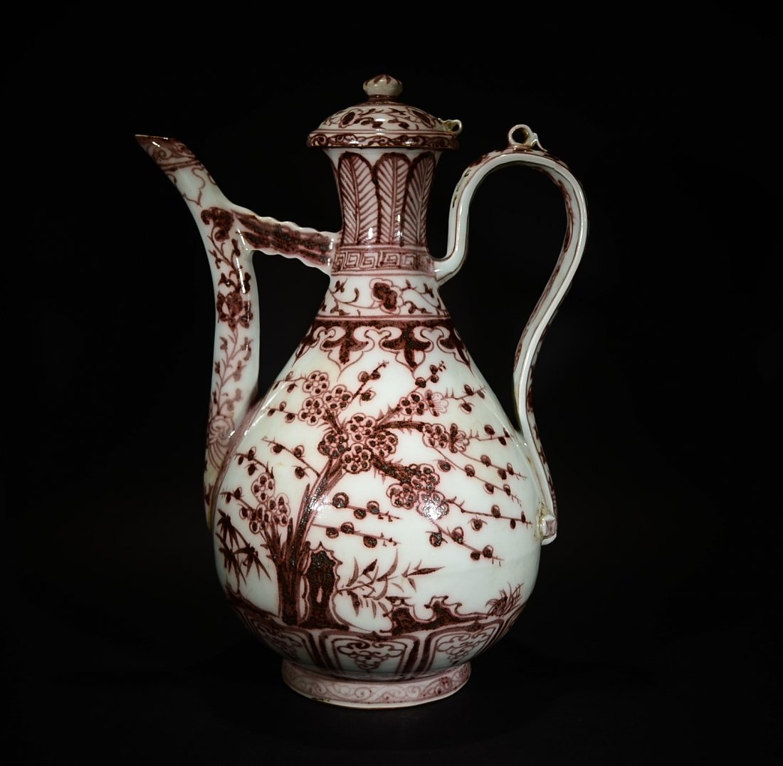 A COPPER-RED POT: 36cm high.