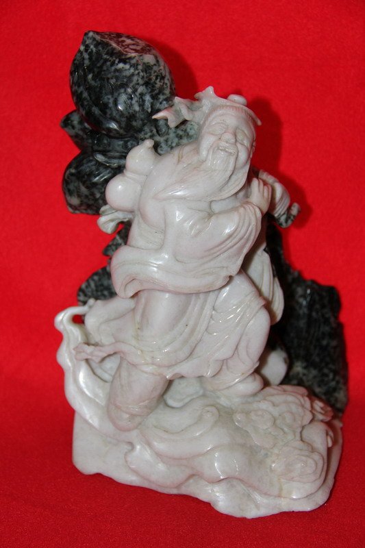 one chinese nanyang jade, taoist priest,: one chinese nanyang jade, taoist priest, white mutton fat jade of fine color and quality carved in 19th century. measurement: 18x12x22 cm