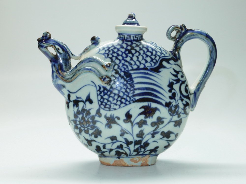Qing Dynasty Phoenix Blue and White Flat Ewer (1 of 6)