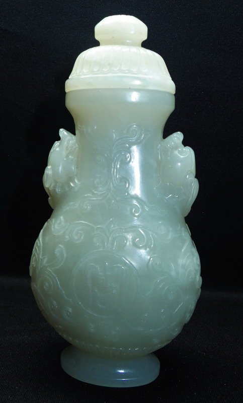 Two ears beast head Good luck Jade bottle (1 of 10)