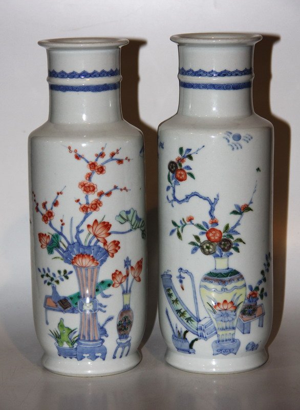 Qing Flower bottle (A Pair) (1 of 5)