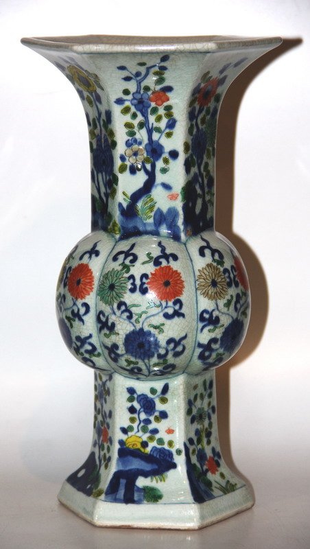 Kangxi flower vase (1 of 5)