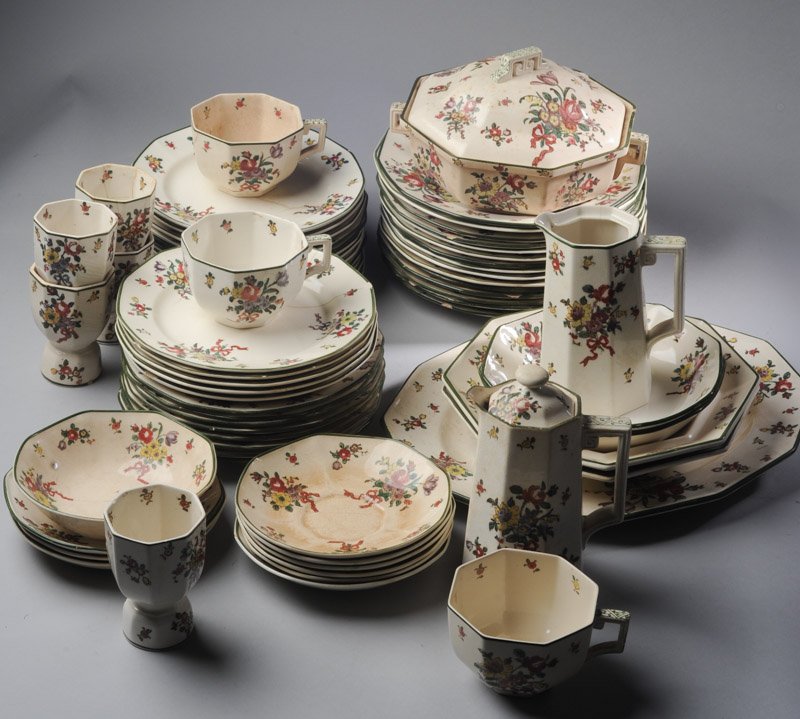 Large Lot Royal Doulton Dinnerware (1 of 9)