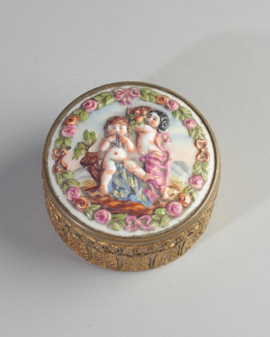 Capodimonte Lidded Jar (1 of 5)
