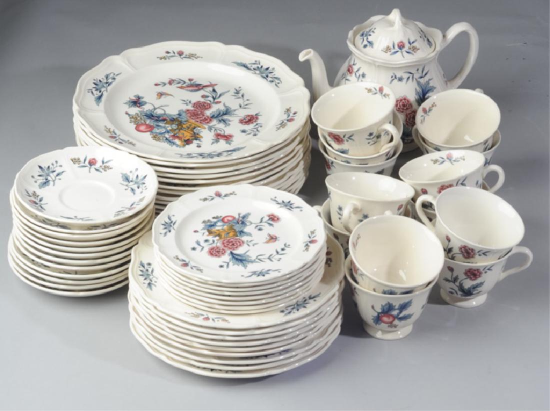 Lot of Wedgwood Williamsburg Potpourri Dinnerware (1 of 5)