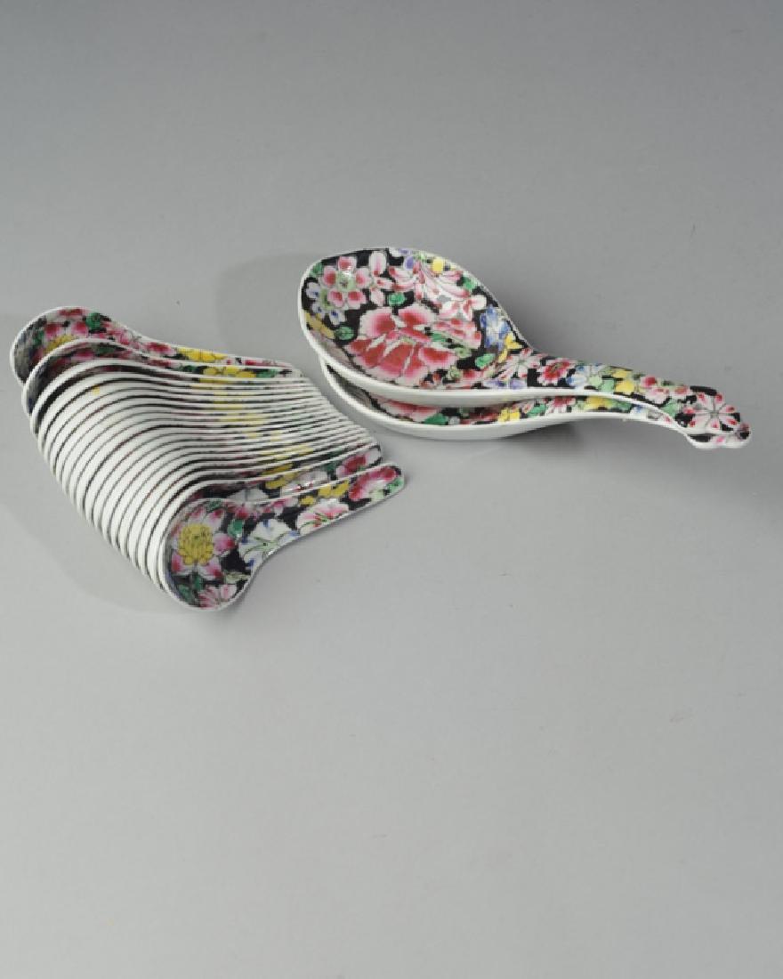 21 Pc. Chinese Porcelain Millefleur Spoons (1 of 4)