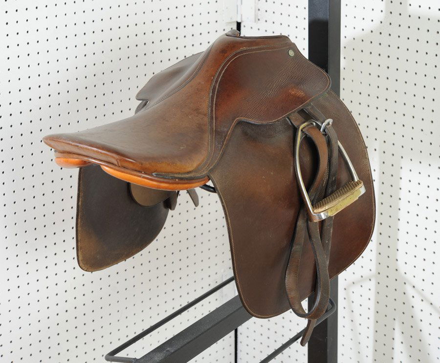 Crosby English Saddle (1 of 3)