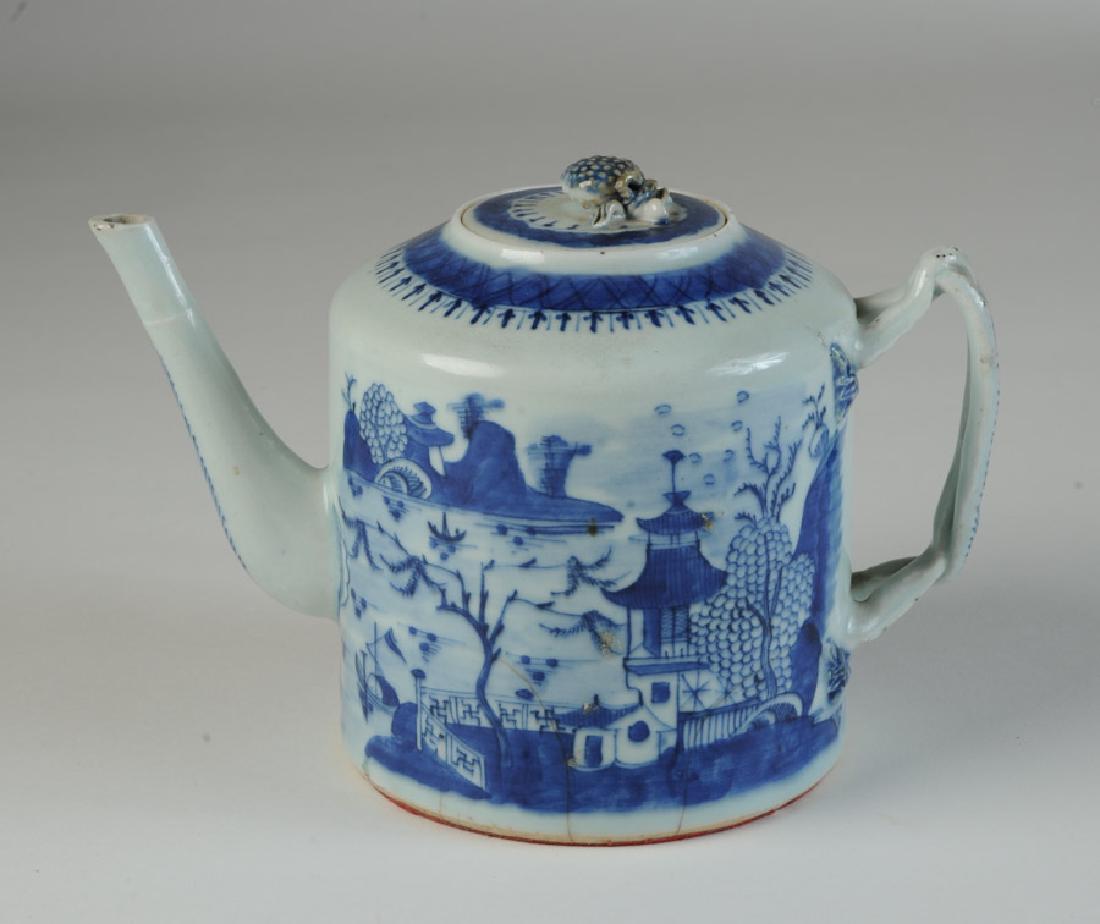 18th C. Chinese Export Nanking Blue & White Teapot (1 of 6)