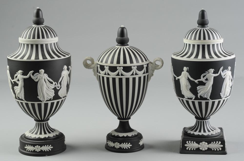 3 Wedgwood Black Jasperware Dip Urns (1 of 10)
