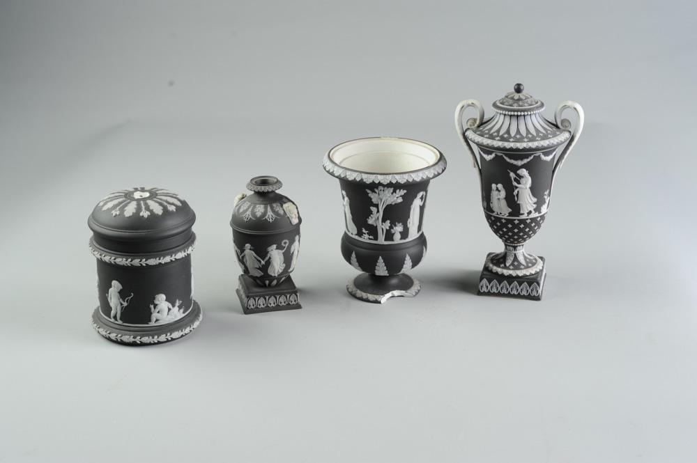 Mixed Lot Damaged Wedgwood Jasperware (1 of 5)