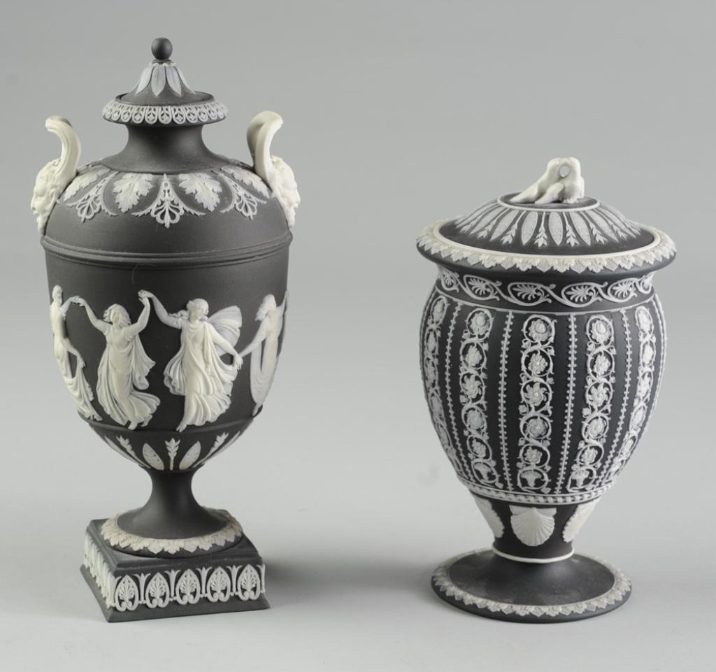 Two Wedgwood Black Jasperware Lidded Urns (1 of 8)