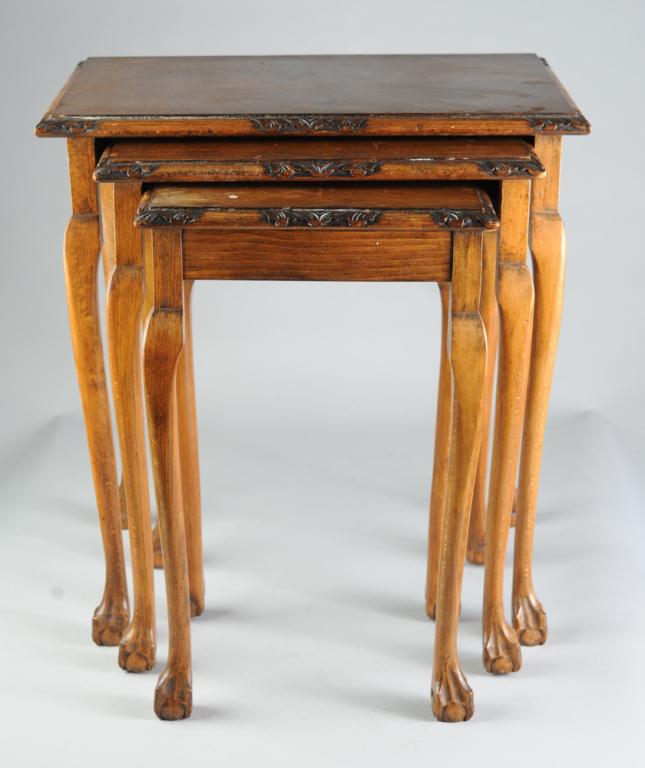 Set of 3 English Nesting Tables (1 of 6)