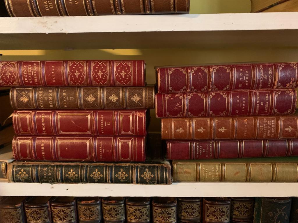 Mixed Grouping Vintage & Antique Books (1 of 4)