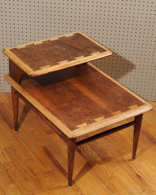 Lane Acclaim Series 2-Tier End Table (1 of 3)