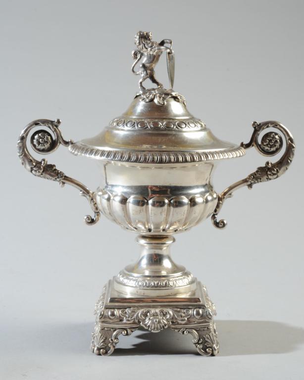 Continental Silver Tureen with Armorial Lion: Double handled silver tureen with armorial lion finial, body and lid stamped 800, no monograms.H: approx. 8".Total weight: approx. 10.06 ozt.