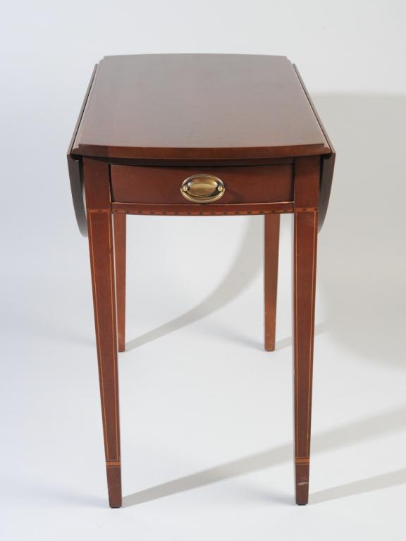 20th C. Federal Style Drop Leaf Table (1 of 2)