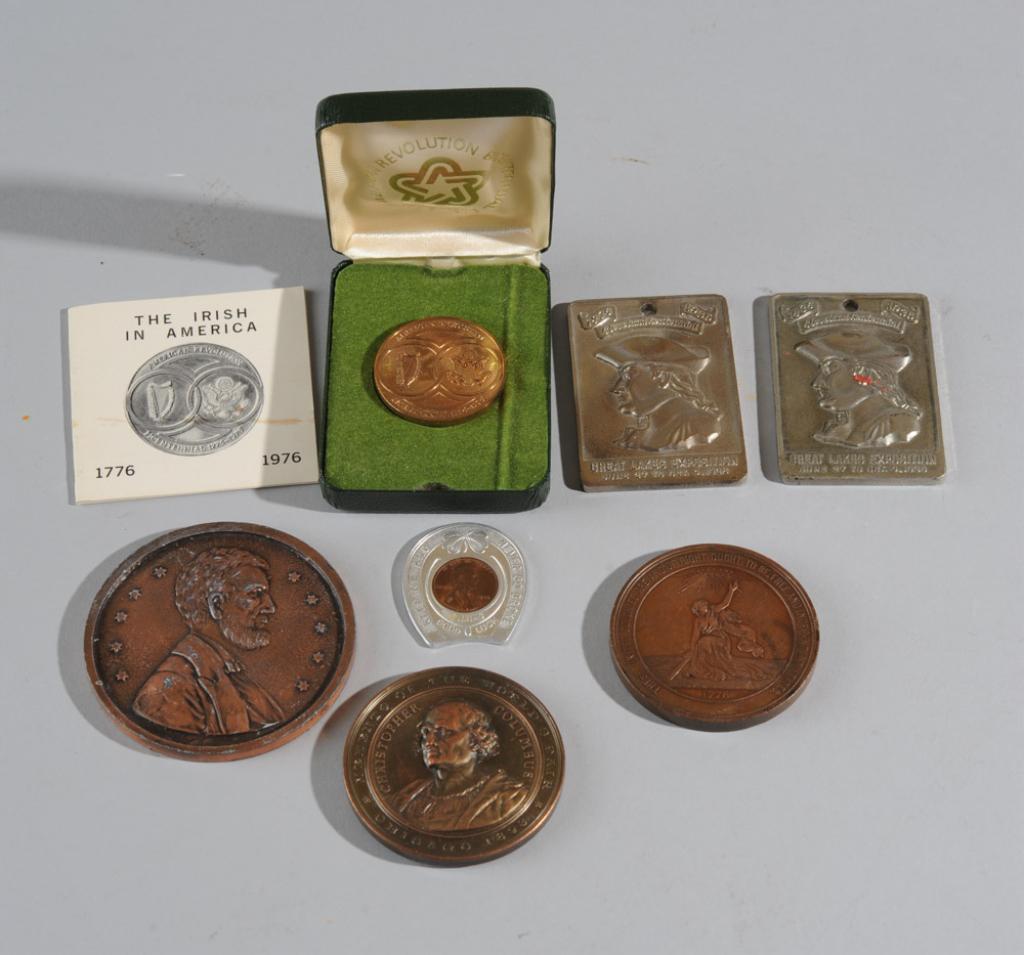Lot of Medals: Including 1876 Centennial Medal, 1893 World's Fair Medal, 2 1936 Great Lakes Expo, suvenir penny of Pittsburg, Irsh and America 1976 medal, lucky penny.