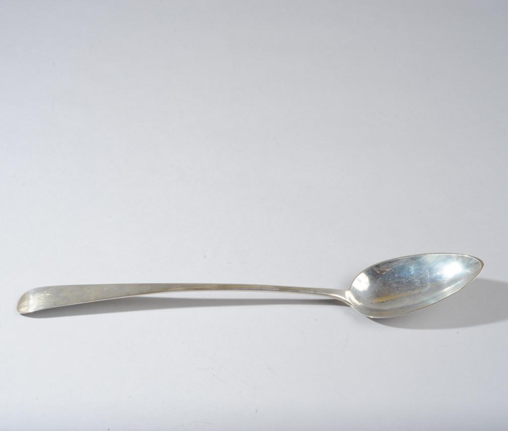 Scottish Sterling Serving Spoon: With hallmarks to handle.Total weight: approx. 3.15 ozt.L: approx. 13"