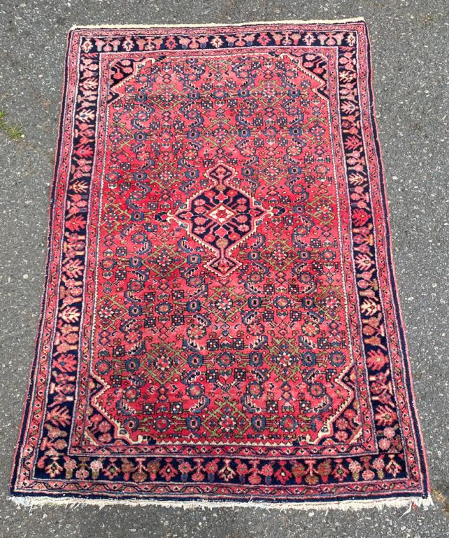 Antique Persian Hamadan: Approx. 5' x 3' 4". SHIPPING POLICY FOR RUG AUCTION: Flat fee for all rugs 8' x 10' and larger: $145.00 per rug. Flat fee for all rugs smaller than 8' x 10': $49.00 per rug. Shipping fee automatically