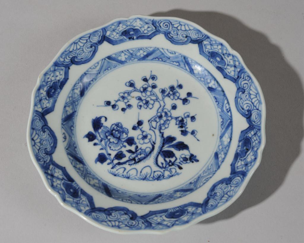 18th C. Chinese Small Blue & White Plate (1 of 4)