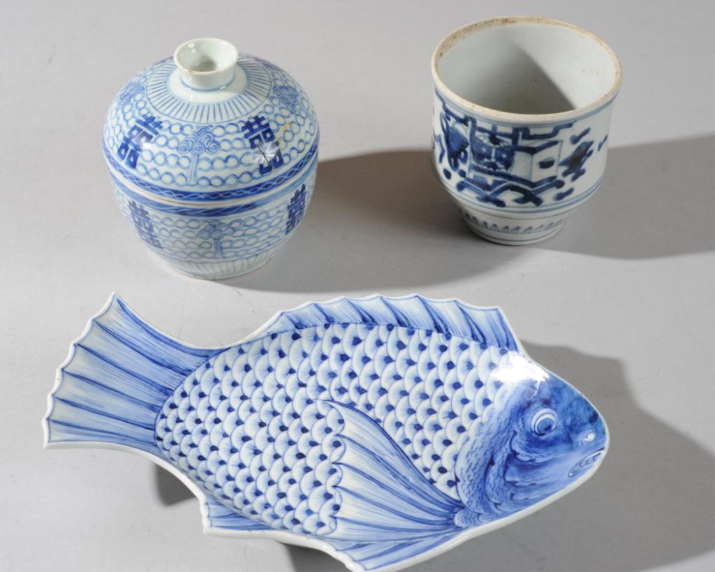 Chinese & Japanese Blue & White Porcelain Lot (1 of 3)