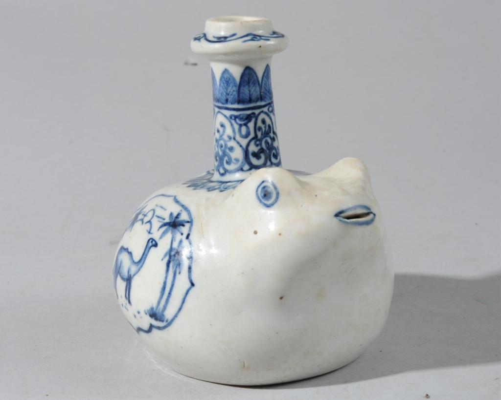 Ming Period Annamese Frog Kendi Water Dropper (1 of 5)
