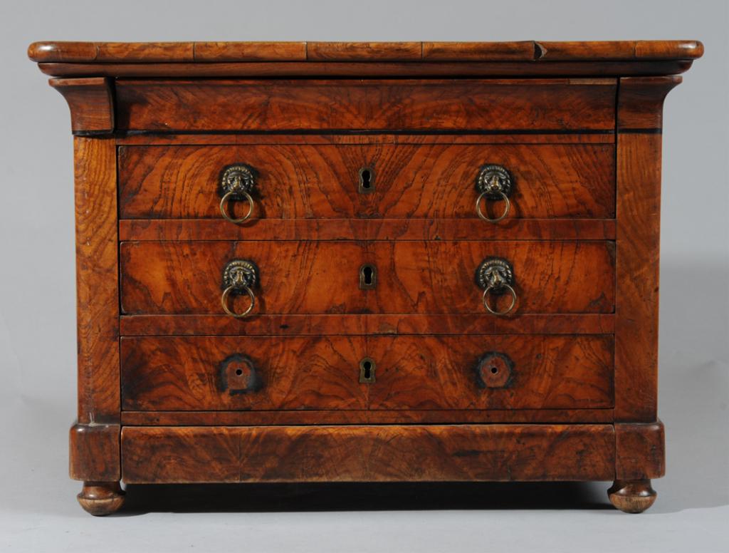 Baroque Diminutive Chest of Drawers (1 of 17)