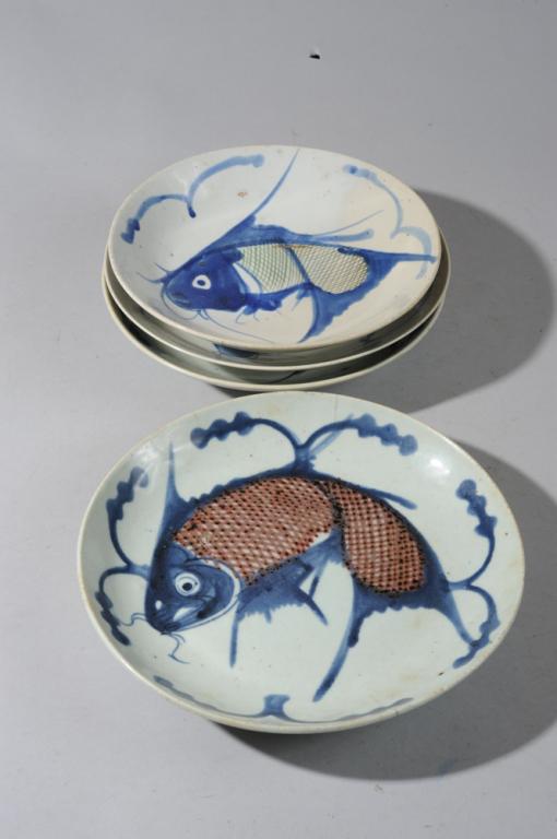 Four Ming / Qing Chinese Fish Plates (1 of 11)