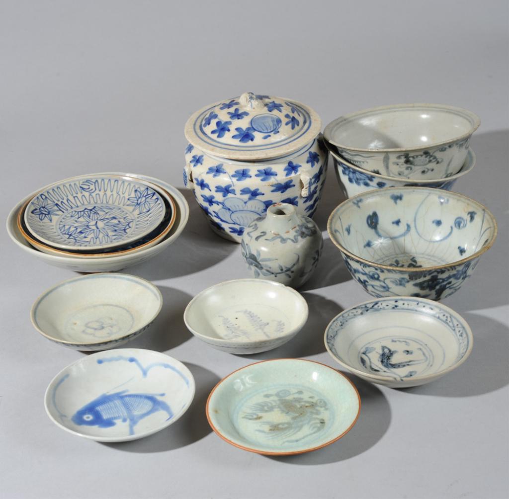 Lot Chinese Ming & Qing Blue & White Ceramics (1 of 9)