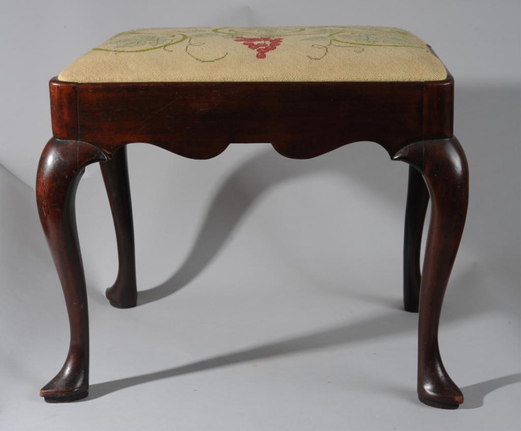 18th C. English Queen Anne Mahogany & Oak Bench (1 of 10)