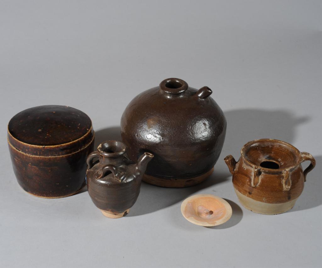 Chinese Song Brown Glazed Pottery+ (1 of 7)