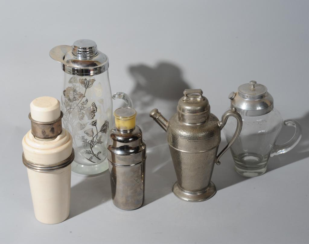 Mixed Grouping Vintage Cocktail Shakers (1 of 4)