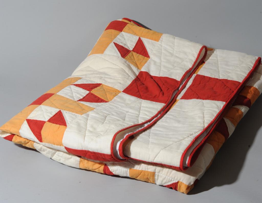 Vintage Geometric Design Quilt (1 of 4)